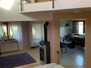 Eladó 219 m²-escsaládi ház Szigetszentmiklós, Műúthoz közeli utca: 177'000'000 Ft