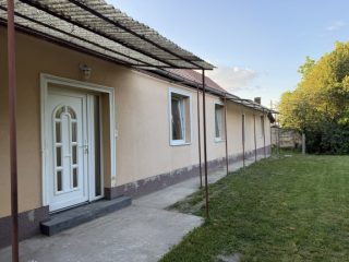 Eladó 133 m²-escsaládi ház Szigetszentmiklós (Óváros) , Szilágyi Lajos utca közeli utca: 79'000'000 Ft