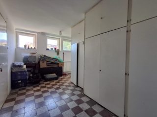 Eladó 120 m²-estársasházi lakás Szigetszentmiklós, Óváros közeli utca: 89'900'000 Ft