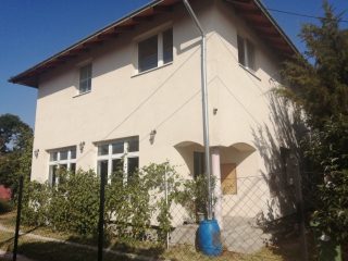 Eladó 290 m²-escsaládi ház Szigetszentmiklós, Petőfi utca: 170'000'000 Ft