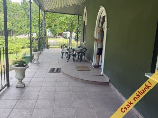 Eladó 502 m²-escsaládi ház Szigetszentmiklós, Ragád részen utca: 249'000'000 Ft