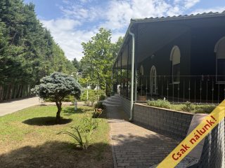 Eladó 502 m²-escsaládi ház Szigetszentmiklós, Ragád részen utca: 249'000'000 Ft