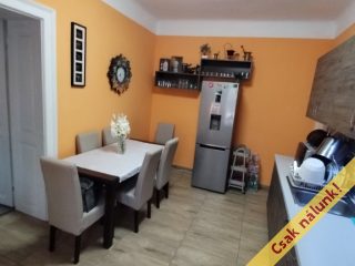 Eladó 85 m²-escsaládi ház Szigetszentmiklós, Város központ közeli utca: 77'900'000 Ft