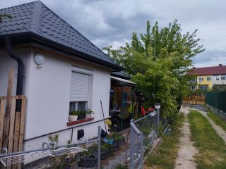 Eladó 55 m²-escsaládi ház Szigetszentmiklós, hév közeli utca: 54'000'000 Ft