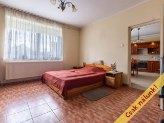 Eladó 150 m²-escsaládi ház Szob, Arany János utca: 98'000'000 Ft