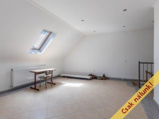 Eladó 150 m²-escsaládi ház Szob, Arany János utca: 98'000'000 Ft