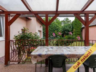 Eladó 150 m²-escsaládi ház Szob, Arany János utca: 98'000'000 Ft