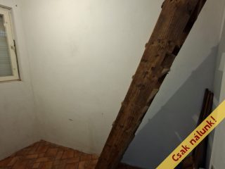 Eladó 78 m²-esikerház Szob, Árpád út: 25'000'000 Ft