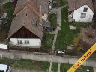 Eladó 85 m²-escsaládi ház Szob, Mátyás király utca: 26'500'000 Ft