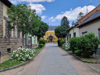 Eladó 56 m²-escsaládi ház Szob, Somogyi Béla utca környéke: 24'900'000 Ft