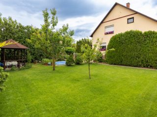Eladó 184 m²-escsaládi ház Sződliget, Rezeda utca: 145'900'000 Ft