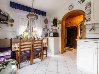 Eladó 184 m²-escsaládi ház Sződliget, Rezeda utca: 145'900'000 Ft