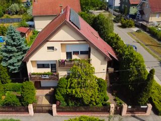 Eladó 184 m²-escsaládi ház Sződliget, Rezeda utca: 145'900'000 Ft