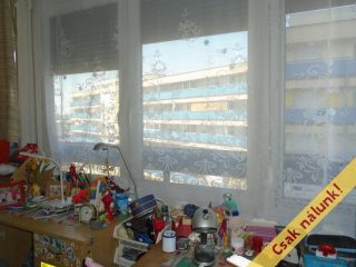 Eladó 73 m²-estársasházi lakás Szolnok, Jubileumi tér: 43'800'000 Ft