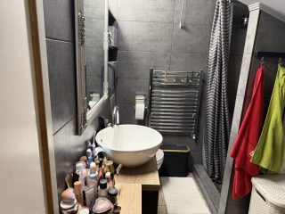 Eladó 250 m²-escsaládi ház Taksony, Dunaparti: 349'900'000 Ft