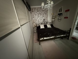 Eladó 250 m²-escsaládi ház Taksony, Dunaparti: 349'900'000 Ft