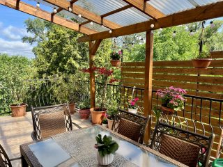 Eladó 250 m²-escsaládi ház Taksony, Dunaparti: 349'900'000 Ft