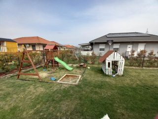 Eladó 92 m²-esikerház Taksony, Kárpáti Rudolf utca: 92'000'000 Ft