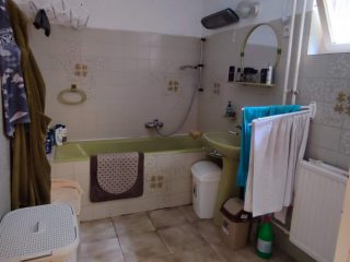 Eladó 110 m²-escsaládi ház Taksony, Szép környezet: 94'990'000 Ft