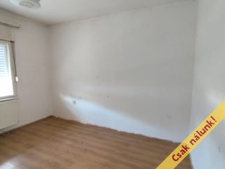 Eladó 88 m²-escsaládi ház Tápióság, Bicskei utca: 35'000'000 Ft