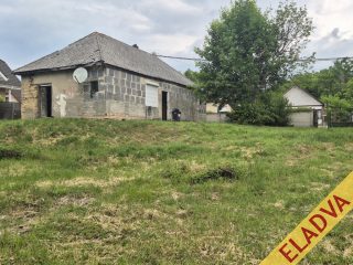 Eladó 61 m²-escsaládi ház Tápióság, Központhoz közeli út: 12'900'000 Ft