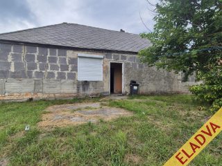 Eladó 61 m²-escsaládi ház Tápióság, Központhoz közeli út: 12'900'000 Ft