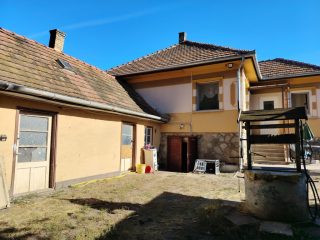 Eladó 129 m²-escsaládi ház Tápiószecső, Révai u. utca: 69'900'000 Ft