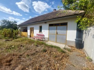 Eladó 92 m²-escsaládi ház Tápiószecső, Vörösmarty utca: 39'900'000 Ft