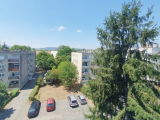 Eladó 47 m²-estársasházi lakás Tapolca, Dobó István lakótelep: 29'900'000 Ft