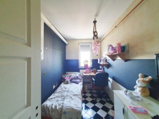 Eladó 47 m²-estársasházi lakás Tapolca, Dobó István lakótelep: 29'900'000 Ft