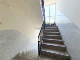 Eladó 47 m²-estársasházi lakás Tapolca, Dobó István lakótelep: 29'900'000 Ft