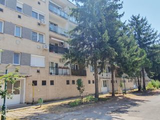 Eladó 47 m²-estársasházi lakás Tapolca, Dobó István lakótelep: 29'900'000 Ft