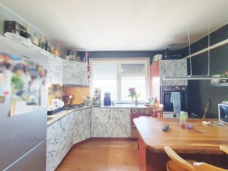 Eladó 47 m²-estársasházi lakás Tapolca, Dobó István lakótelep: 29'900'000 Ft