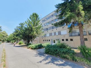 Eladó 47 m²-estársasházi lakás Tapolca, Dobó István lakótelep: 29'900'000 Ft