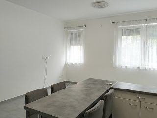 Kiadó 69 m²-estársasházi lakás Tárnok, Dózsa György út: 200'000 Ft