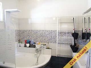 Eladó 78 m²-esikerház Tárnok, Híres ember neves utca: 107'000'000 Ft