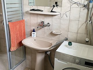 Eladó 180 m²-escsaládi ház Tárnok (Újtelep) , Újtelepen található utca: 124'900'000 Ft