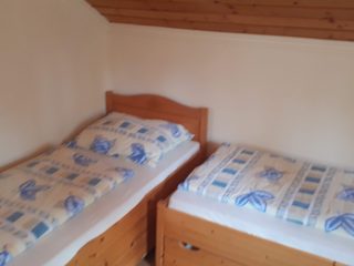 Eladó 120 m²-escsaládi ház Tass, Dunapart utca: 150'000'000 Ft