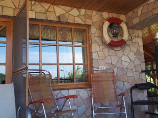 Eladó 120 m²-escsaládi ház Tass, Dunapart utca: 150'000'000 Ft