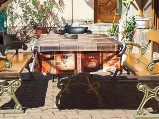 Eladó 120 m²-escsaládi ház Tass, Dunapart utca: 150'000'000 Ft