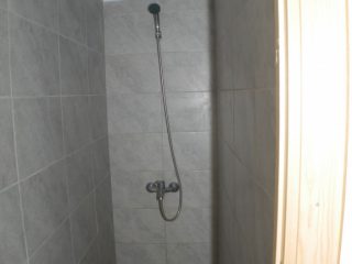 Eladó 80 m²-esüdülő Tass, Dunapart utca: 89'900'000 Ft