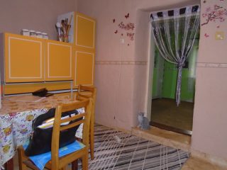 Eladó 37 m²-escsaládi ház Tiszajenő, Vasút utca: 7'900'000 Ft