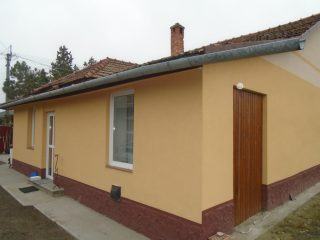 Eladó 63 m²-escsaládi ház Tiszakécske, Arany János utca: 37'000'000 Ft