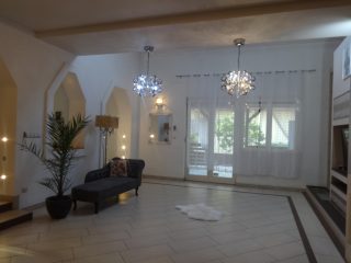 Eladó 195 m²-escsaládi ház Tiszakécske, Bajza utca: 98'000'000 Ft