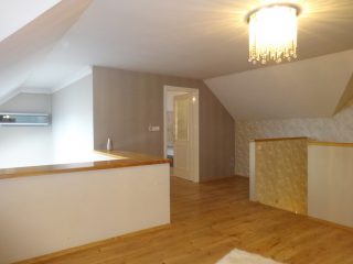 Eladó 195 m²-escsaládi ház Tiszakécske, Bajza utca: 104'500'000 Ft