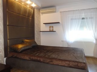 Eladó 195 m²-escsaládi ház Tiszakécske, Bajza utca: 104'500'000 Ft