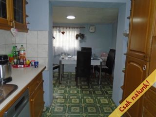 Eladó 93 m²-escsaládi ház Tiszakécske, Bögiszőlő utca: 19'900'000 Ft
