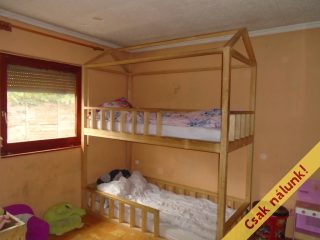 Eladó 93 m²-escsaládi ház Tiszakécske, Bögiszőlő utca: 19'900'000 Ft