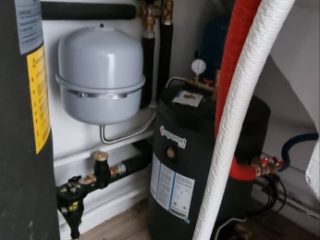 Eladó 95 m²-escsaládi ház Tiszakécske, Dr. Tóth Géza utca: 61'750'000 Ft