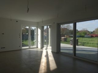 Eladó 95 m²-escsaládi ház Tiszakécske, Dr. Tóth Géza utca: 61'750'000 Ft